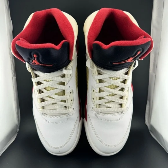 Jordan 5 Retro Sneaker Size 11 Men